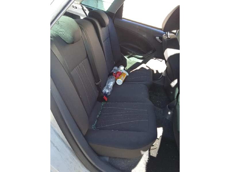 seat ibiza (6j5) del año 2011