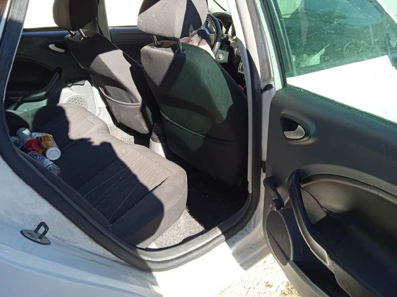 seat ibiza (6j5) del año 2011