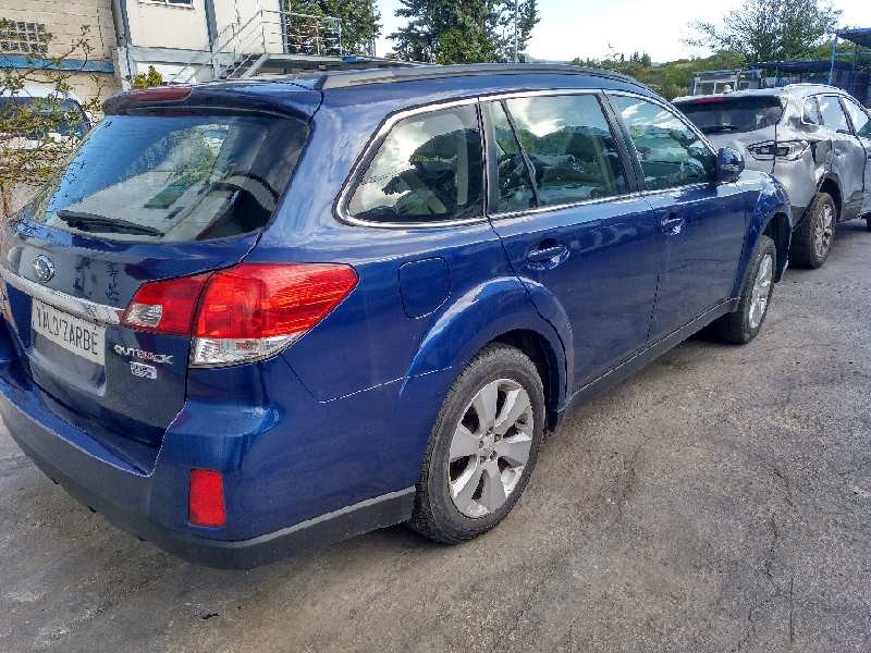 subaru legacy kombi/outback b14 del año 2010