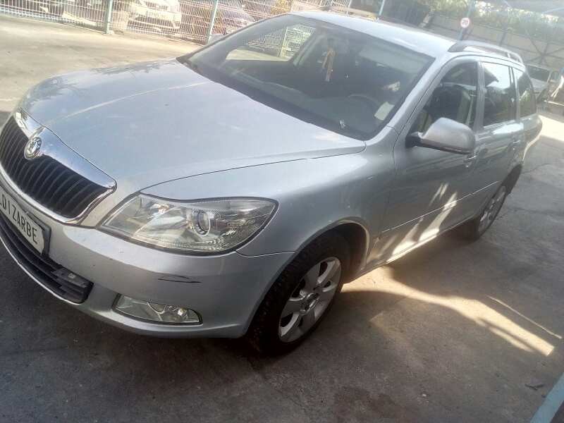 skoda octavia berlina (1z3) del año 2009