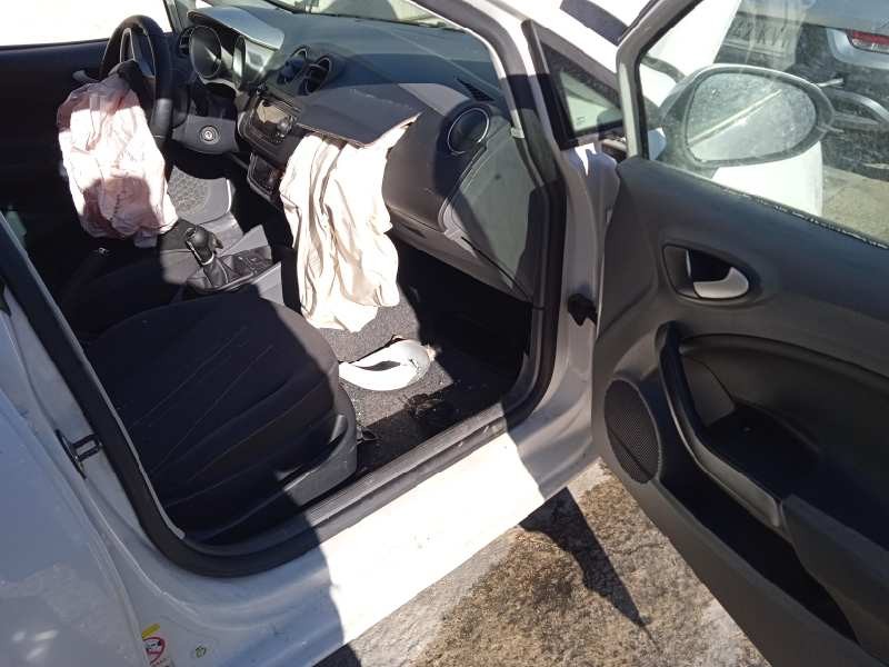 seat ibiza (6j5) del año 2011