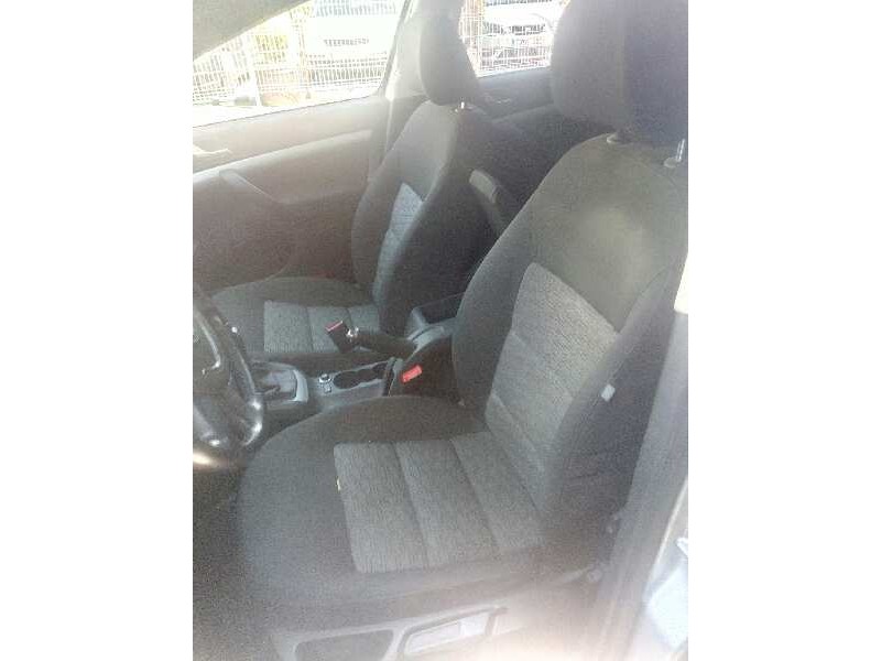 skoda octavia berlina (1z3) del año 2009