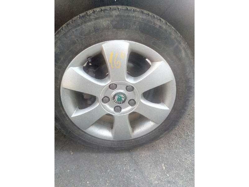 skoda octavia berlina (1z3) del año 2009