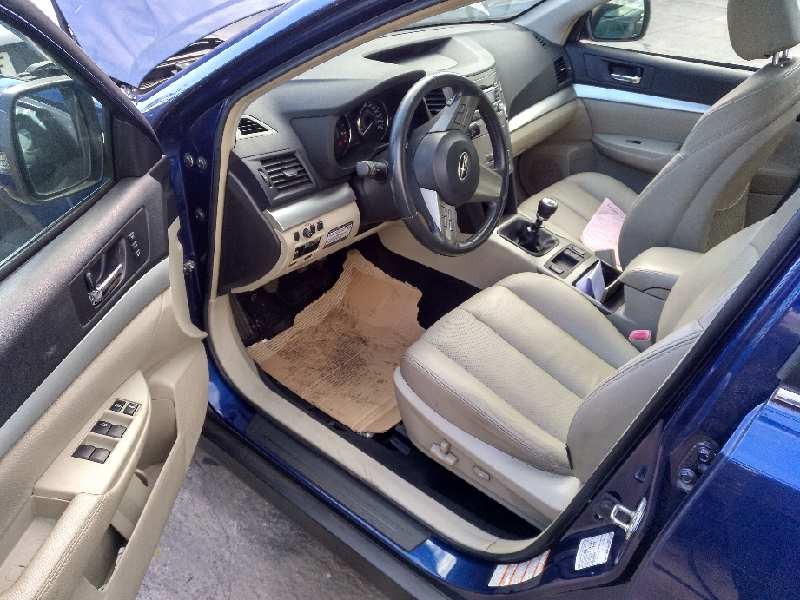 subaru legacy kombi/outback b14 del año 2010
