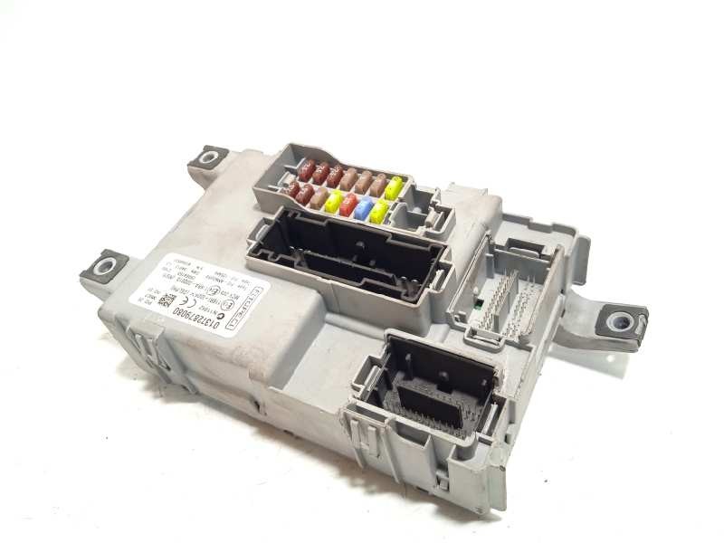 Recambio de caja reles / fusibles para peugeot bipper tepee active referencia OEM IAM 1372879080  