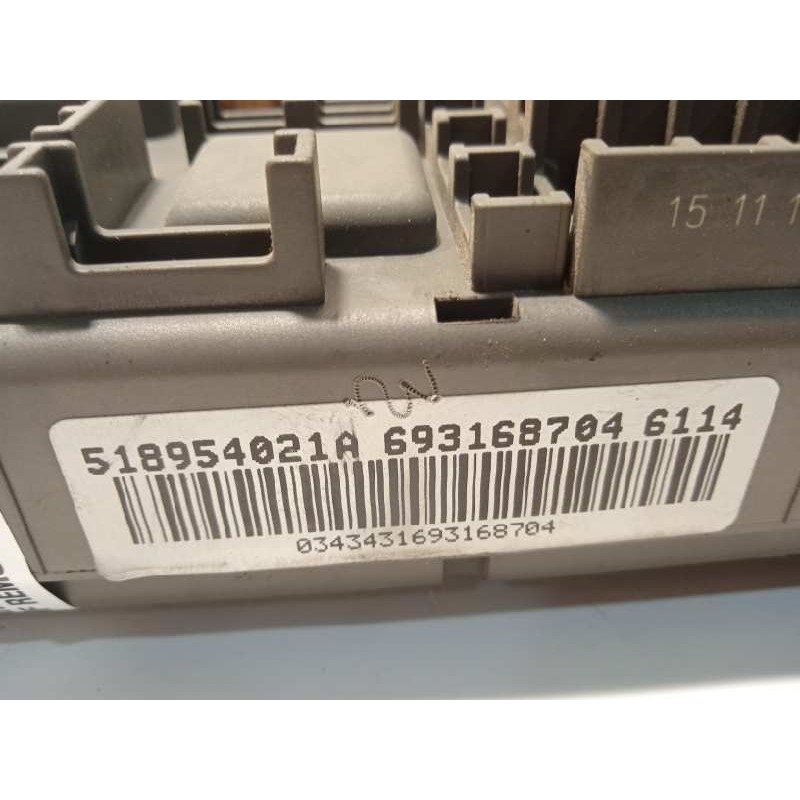 Recambio de caja reles / fusibles para bmw x6 (e71) xdrive40d referencia OEM IAM 6931687  61146931687