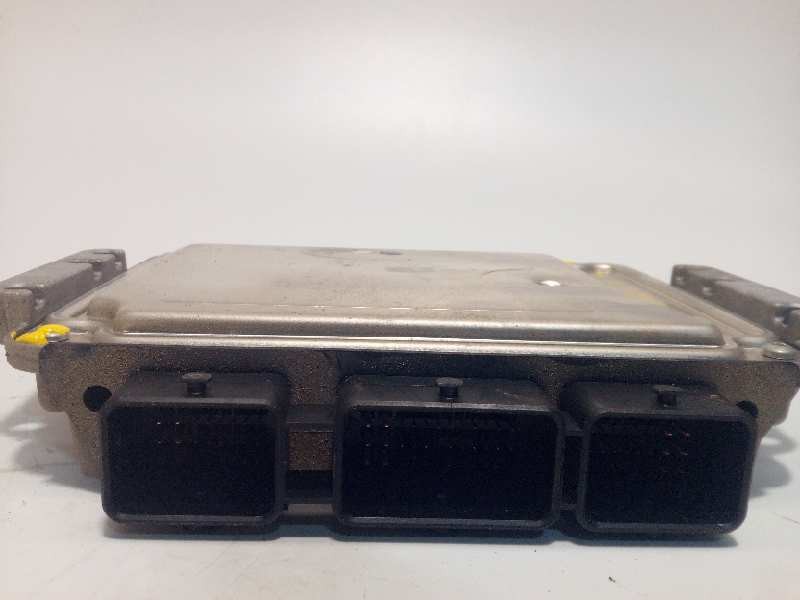 Recambio de centralita motor uce para citroën c4 berlina vtr plus referencia OEM IAM 9658944580  9644692380