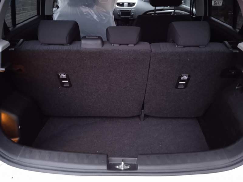 suzuki swift azg (nz) del año 2013