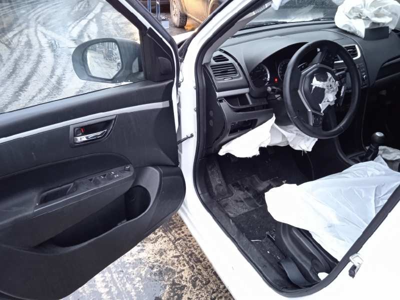 suzuki swift azg (nz) del año 2013