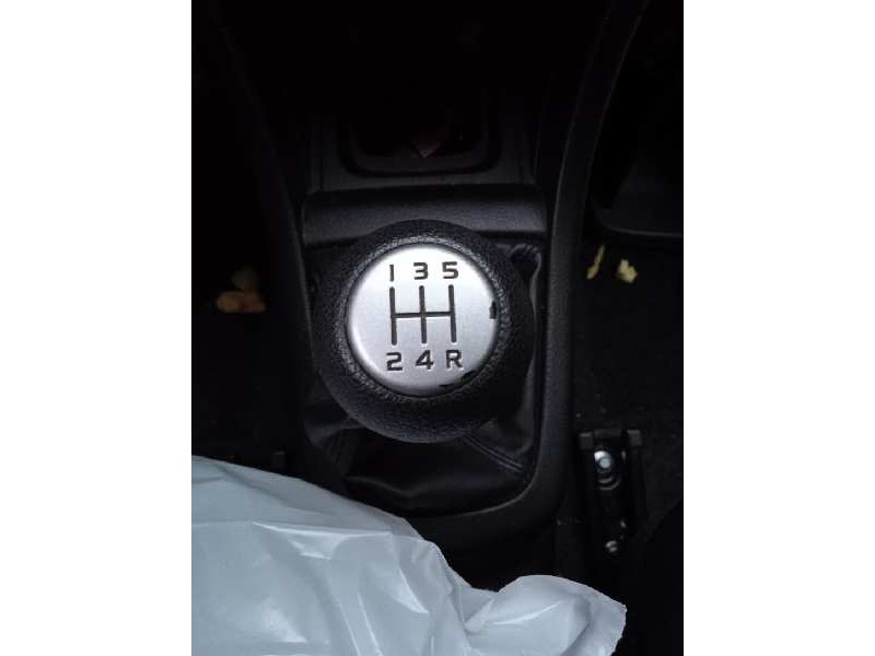 suzuki swift azg (nz) del año 2013