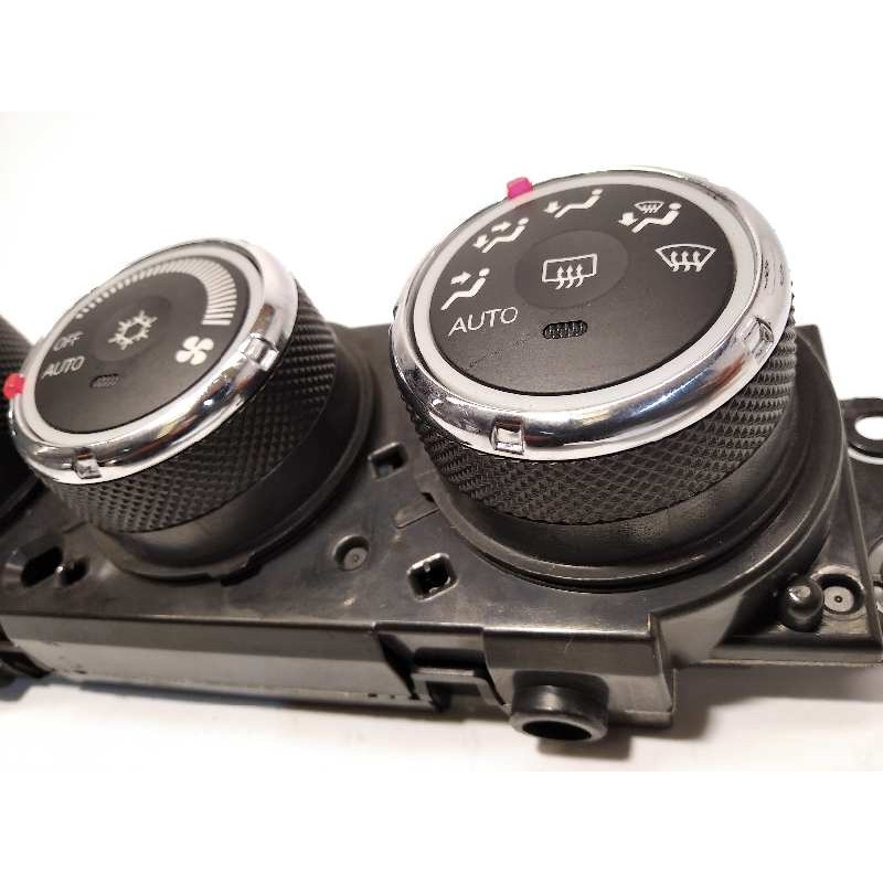 Recambio de mando climatizador para mitsubishi outlander (cw0) 2.2 di-d cat referencia OEM IAM 7820A115XC  
