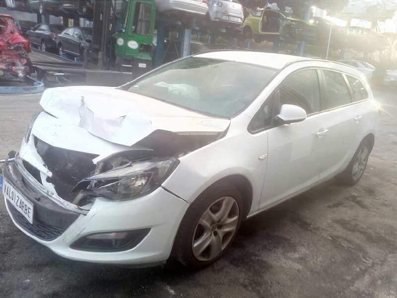 opel astra j sports tourer del año 2015