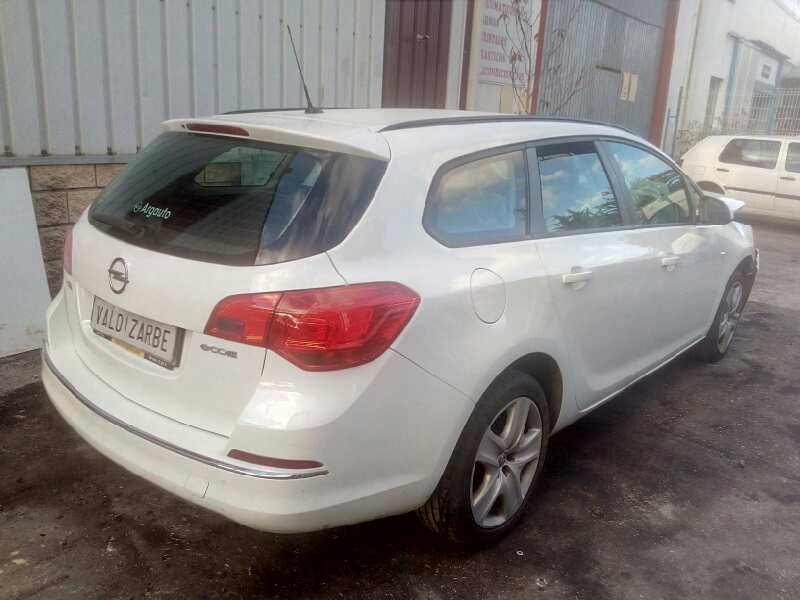 opel astra j sports tourer del año 2015