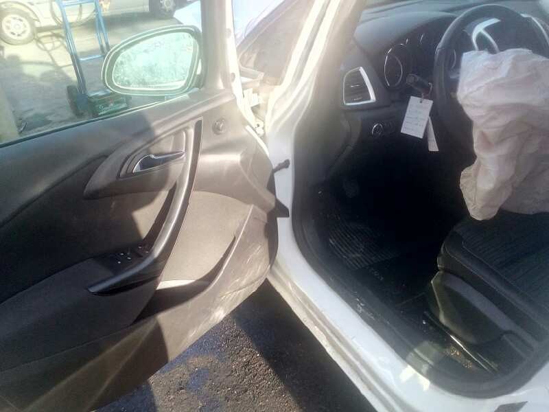 opel astra j sports tourer del año 2015