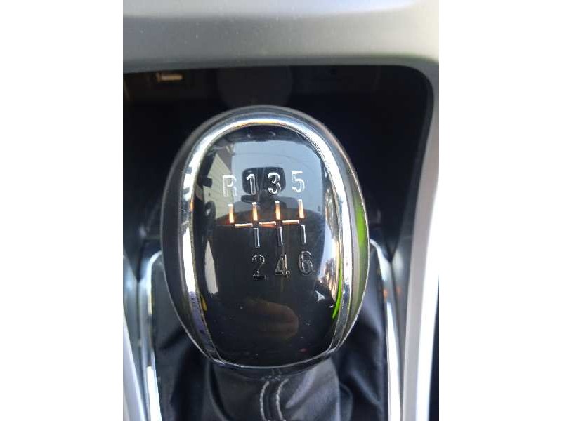 opel astra j lim. del año 2010