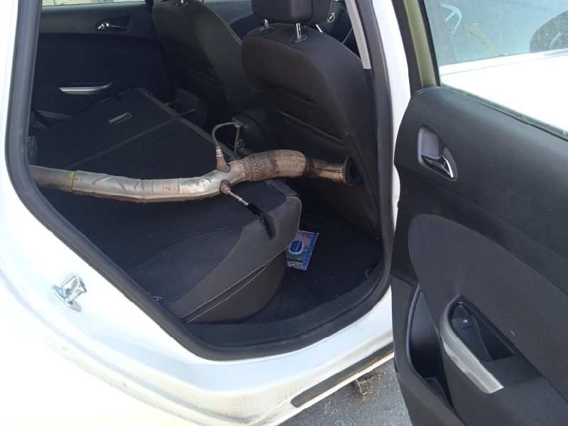 opel astra j lim. del año 2010