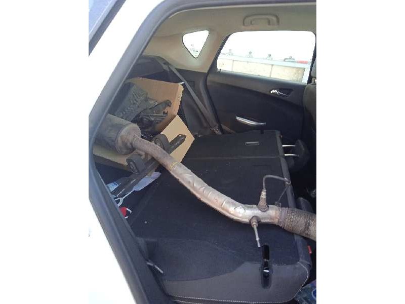 opel astra j lim. del año 2010