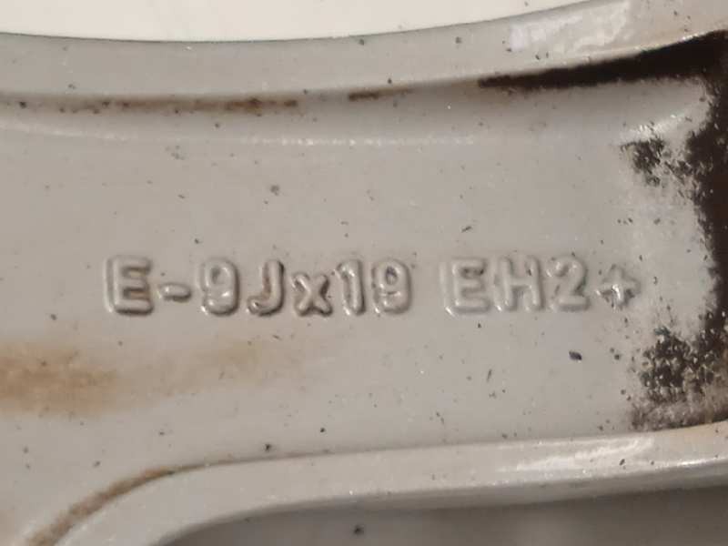 Recambio de llanta para bmw x6 (e71) xdrive40d referencia OEM IAM 6778582  36116778582