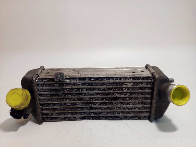 Recambio de intercooler para kia soul 1.6 crdi cat referencia OEM IAM 282712A700  