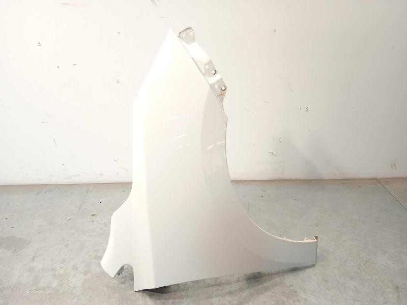 Recambio de aleta delantera derecha para hyundai ix35 1.6 cat referencia OEM IAM 663212S000  