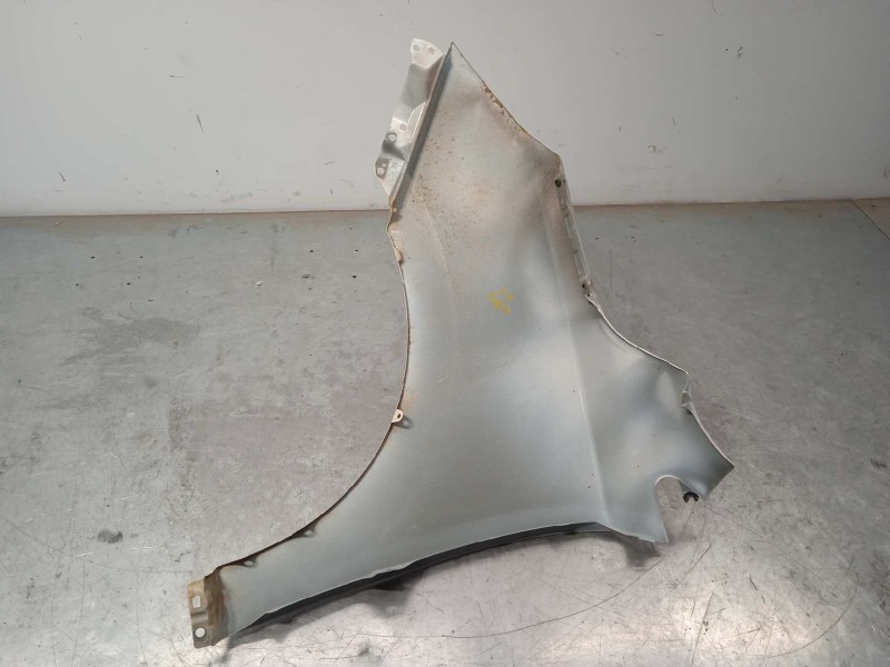 Recambio de aleta delantera derecha para hyundai ix35 1.6 cat referencia OEM IAM 663212S000  