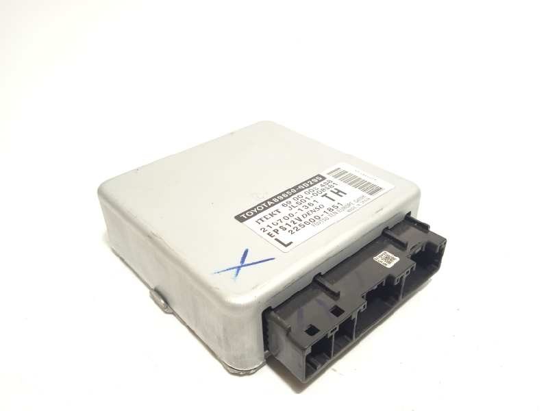 Recambio de centralita direccion para toyota yaris 1.3 16v cat referencia OEM IAM 896500D295  2250001851