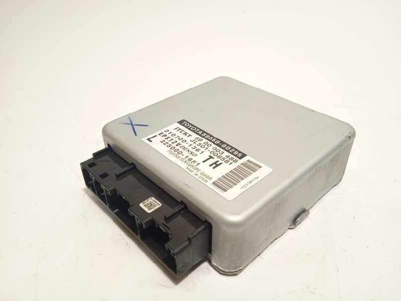 Recambio de centralita direccion para toyota yaris 1.3 16v cat referencia OEM IAM 896500D295  2250001851