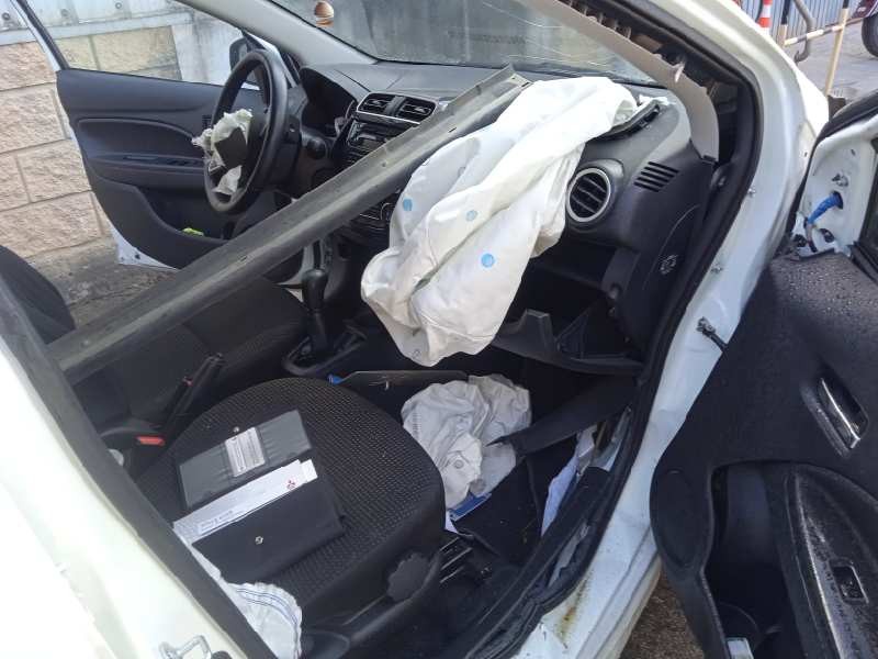 mitsubishi space star (a00) del año 2015