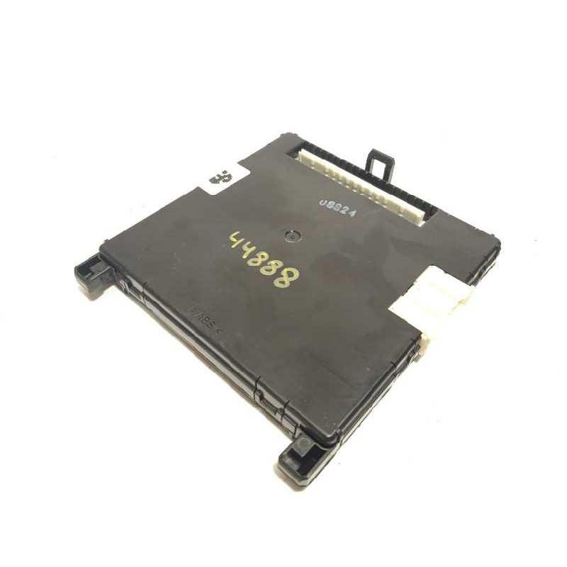 Recambio de modulo electronico para toyota yaris 1.3 16v cat referencia OEM IAM 892210D470  MB2380009281