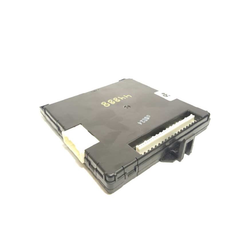 Recambio de modulo electronico para toyota yaris 1.3 16v cat referencia OEM IAM 892210D470  MB2380009281