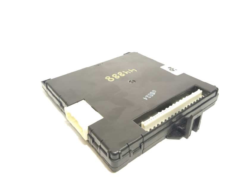 Recambio de modulo electronico para toyota yaris 1.3 16v cat referencia OEM IAM 892210D470  MB2380009281