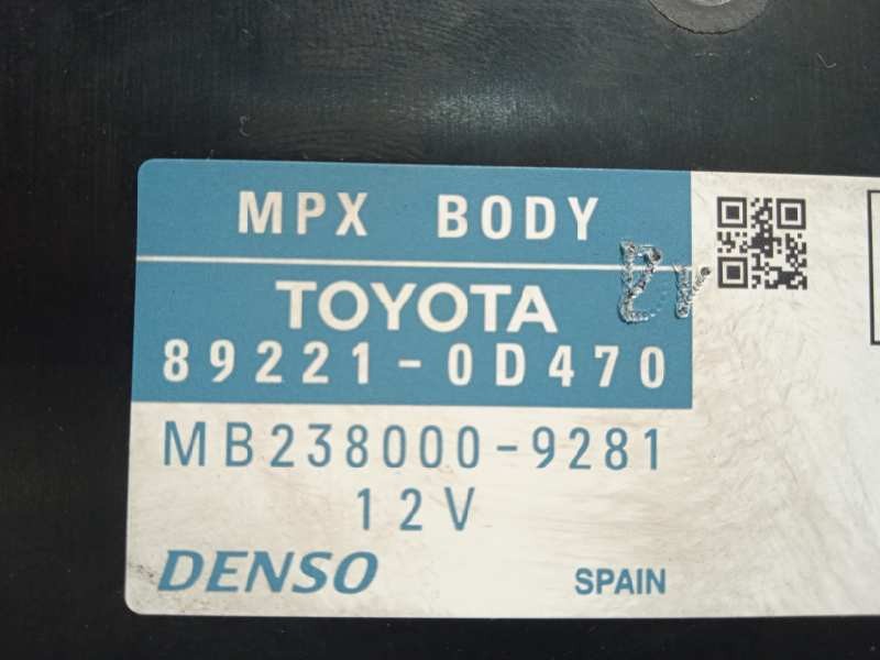 Recambio de modulo electronico para toyota yaris 1.3 16v cat referencia OEM IAM 892210D470  MB2380009281