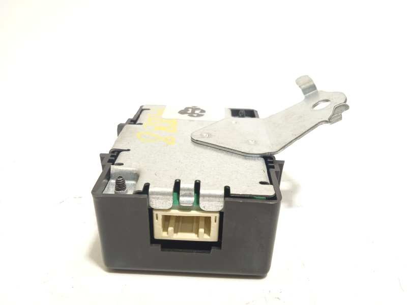 Recambio de modulo electronico para toyota yaris 1.3 16v cat referencia OEM IAM 897410D080  