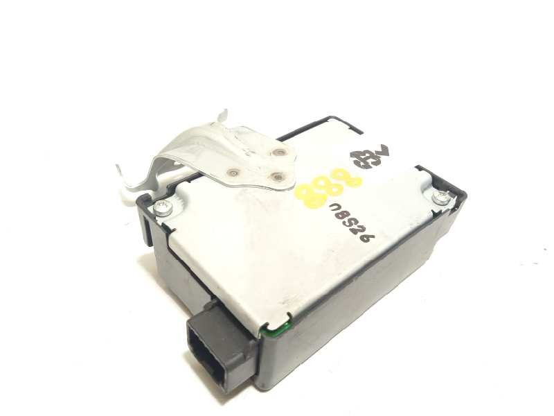 Recambio de modulo electronico para toyota yaris 1.3 16v cat referencia OEM IAM 897600D031  MB1584005280