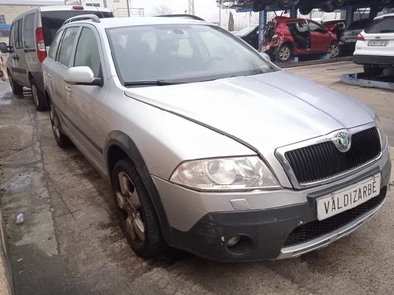 skoda octavia combi (1z5) del año 2008