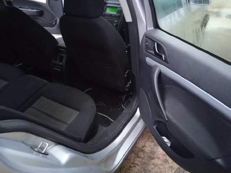 skoda octavia combi (1z5) del año 2008