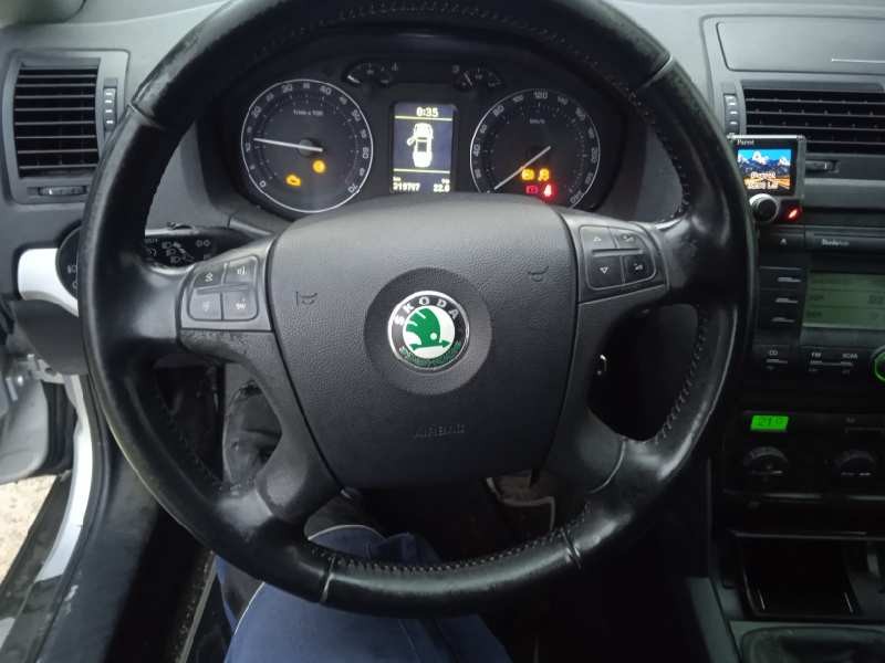 skoda octavia combi (1z5) del año 2008