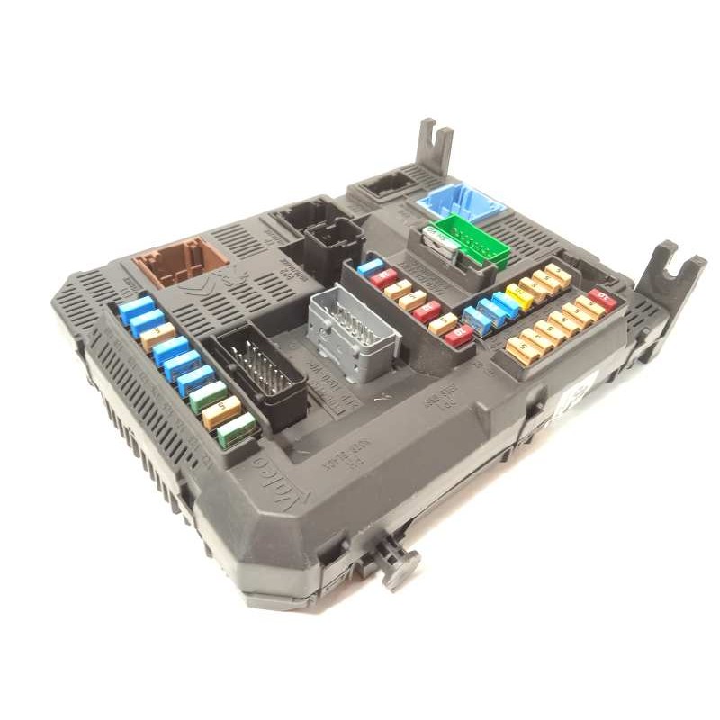 Recambio de caja reles / fusibles para citroën c4 cactus feel edition referencia OEM IAM 9807531680  1612139080