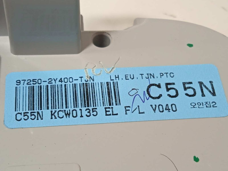 Recambio de mando climatizador para hyundai ix35 1.6 cat referencia OEM IAM 972502Y400  972502Y400TJN