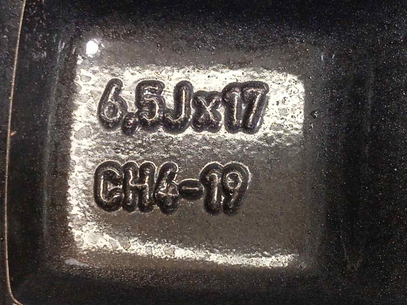 Recambio de llanta para citroën c4 cactus feel edition referencia OEM IAM 9800494077  98004940ZR