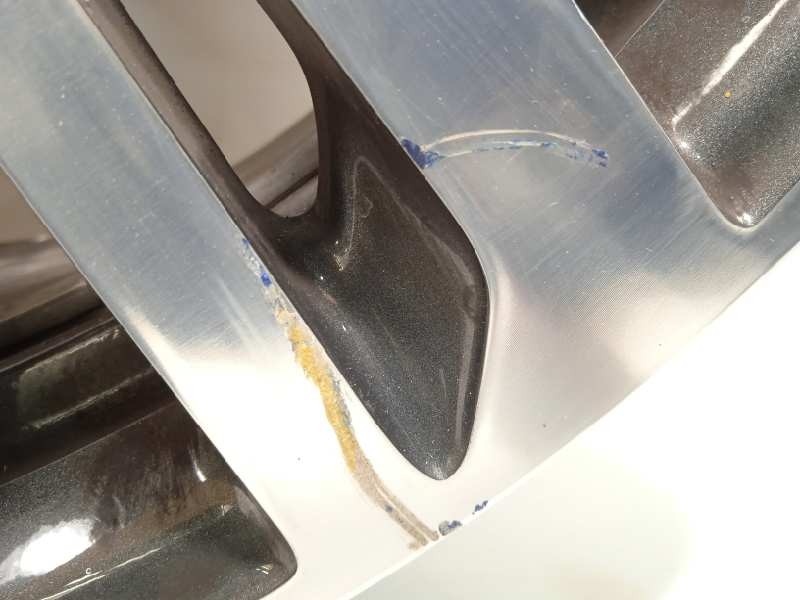 Recambio de llanta para audi a8 (4n2/4n8) 50 tdi quattro referencia OEM IAM 4N0601025D  