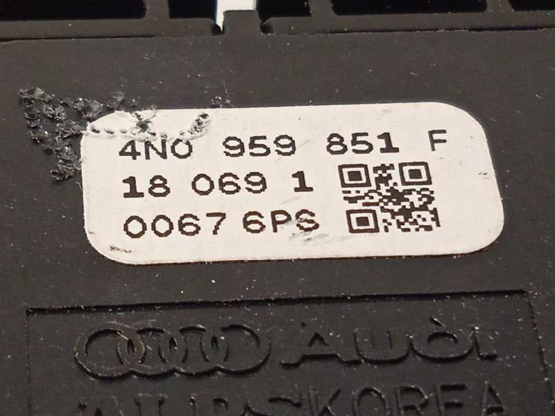 Recambio de mando elevalunas delantero izquierdo para audi a8 (4n2/4n8) 50 tdi quattro referencia OEM IAM 4N0959851F  