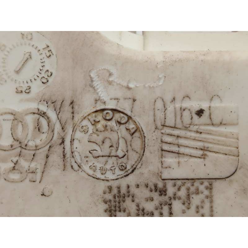 Recambio de cerradura puerta delantera derecha para audi a4 avant (8w5) 2.0 16v tdi referencia OEM IAM 8X1837016C  