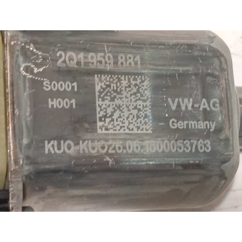 Recambio de elevalunas delantero izquierdo para volkswagen polo advance referencia OEM IAM 2G4837461B 0130822065 2Q1959881