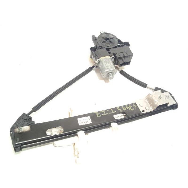 Recambio de elevalunas trasero izquierdo para volkswagen polo advance referencia OEM IAM 2G6839461C 0130822695 5Q0959811D