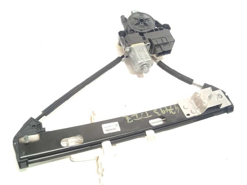 Recambio de elevalunas trasero izquierdo para volkswagen polo advance referencia OEM IAM 2G6839461C 0130822695 5Q0959811D