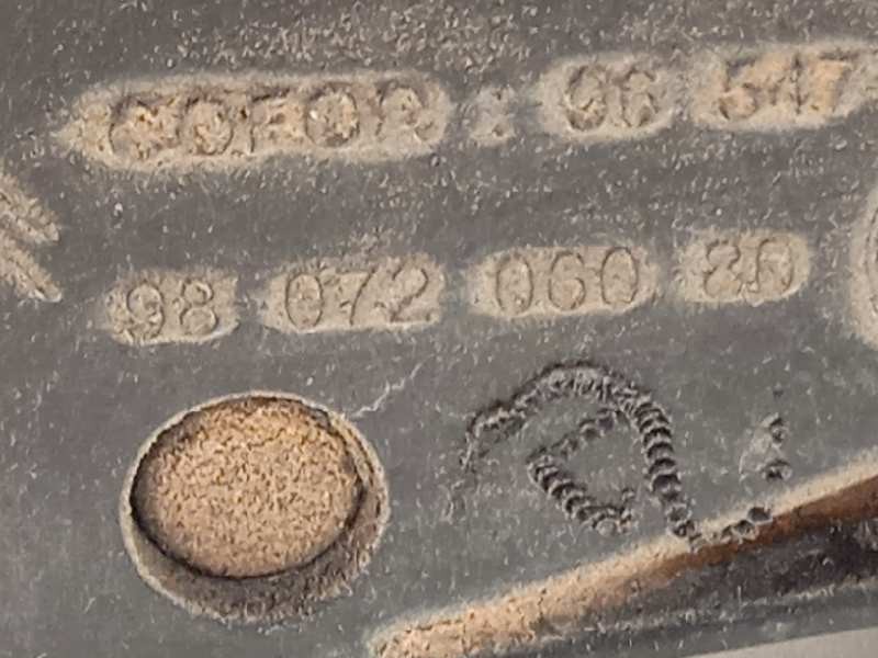 Recambio de tapa exterior combustible para peugeot 208 style referencia OEM IAM 9807206080  