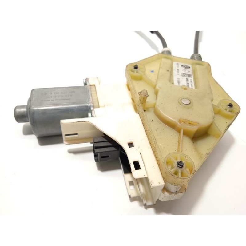 Recambio de elevalunas trasero izquierdo para renault fluence dynamique referencia OEM IAM 827210016R  827310012R