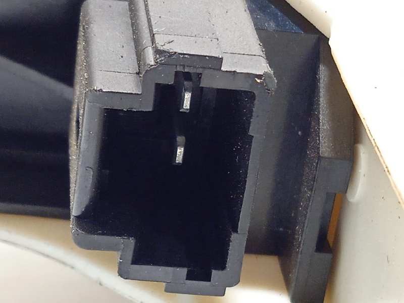 Recambio de elevalunas trasero izquierdo para renault fluence dynamique referencia OEM IAM 827210016R  827310012R