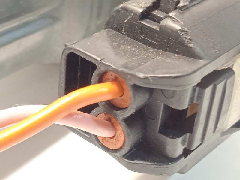 Recambio de elevalunas delantero derecho para hyundai i20 classic referencia OEM IAM 988201J100  2621004670